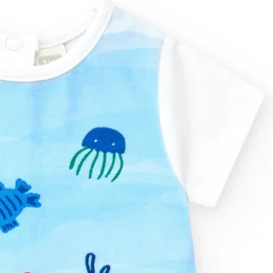 Αγορίστικο Βρεφικό Σετ με Κόκκινο Σορτσάκι και Θαλάσσια Μπλούζα TUC TUC - Image 4